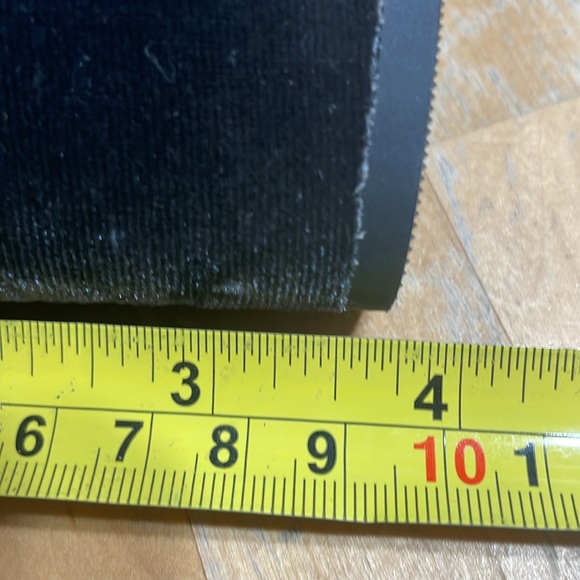 NWT Mossimo Abigail velvet heels - Picture 5 of 6